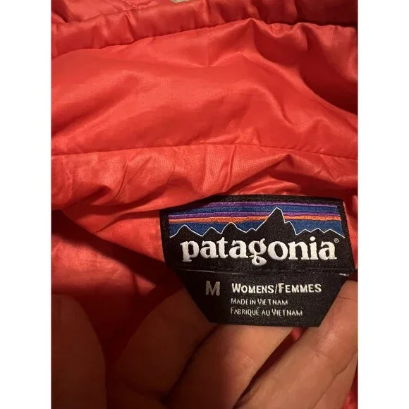 Women's Size Medium Patagonia Nano Puff Insulated Vest Full Zip Red Orange NWOT - Picture 3 of 8